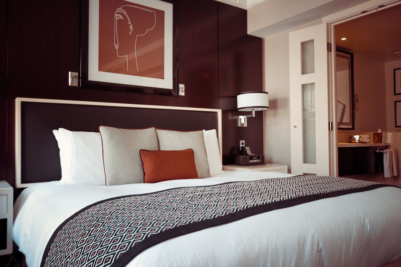 Cortinas del Sur: adaptations